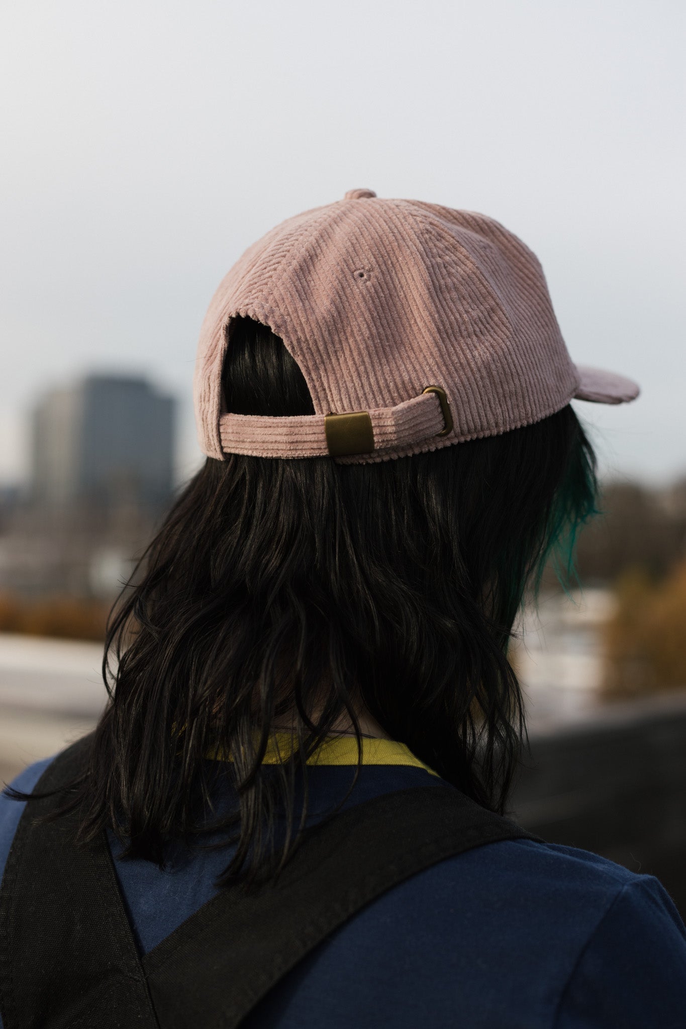 X CORDUROY HAT